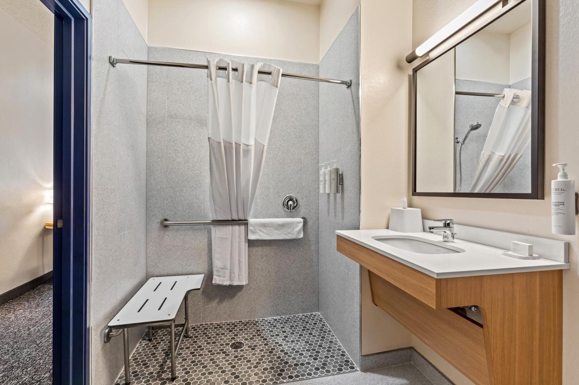 Hotel Spark By Hilton Barre 3*